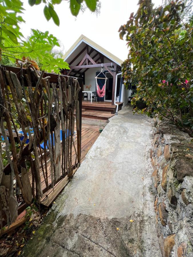 Prune Café Deshaies Exterior foto